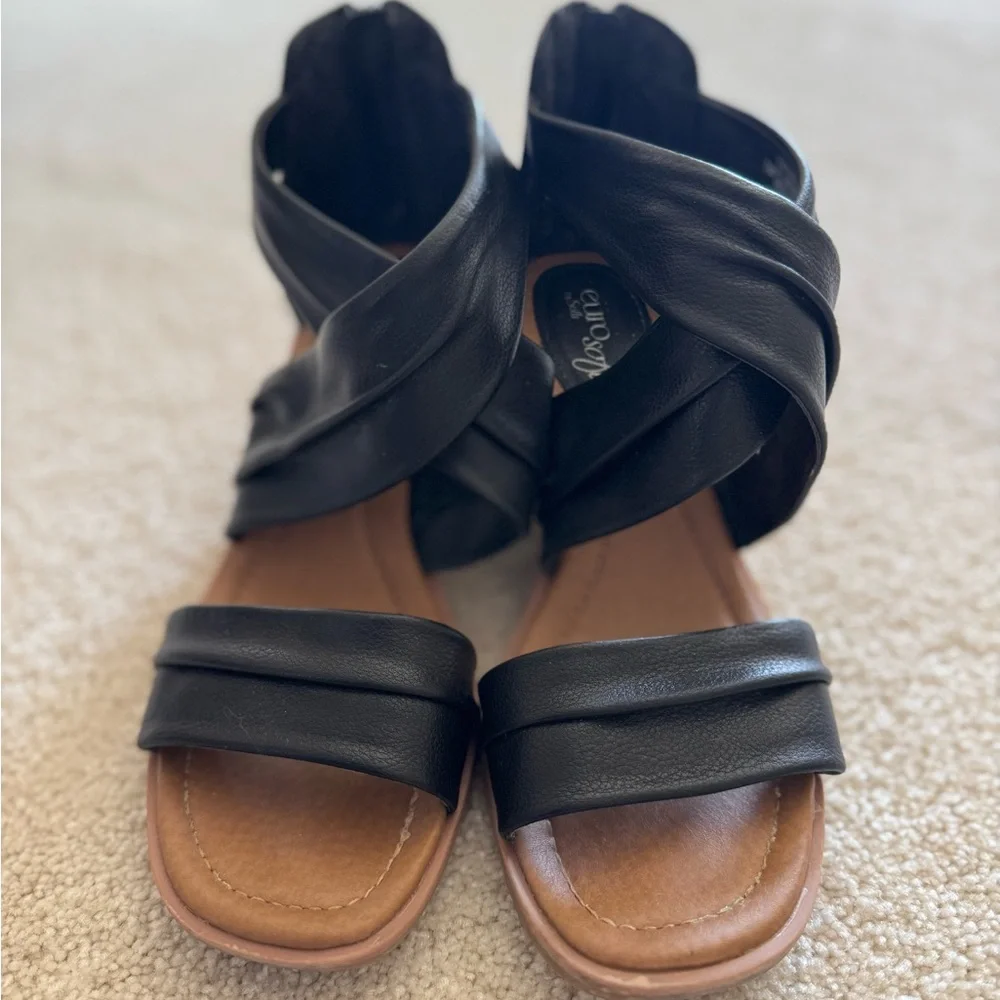 🖤Eurosoft Black Faux Leather Brown Wedge Sandals 🖤 - Picture 4 of 10
